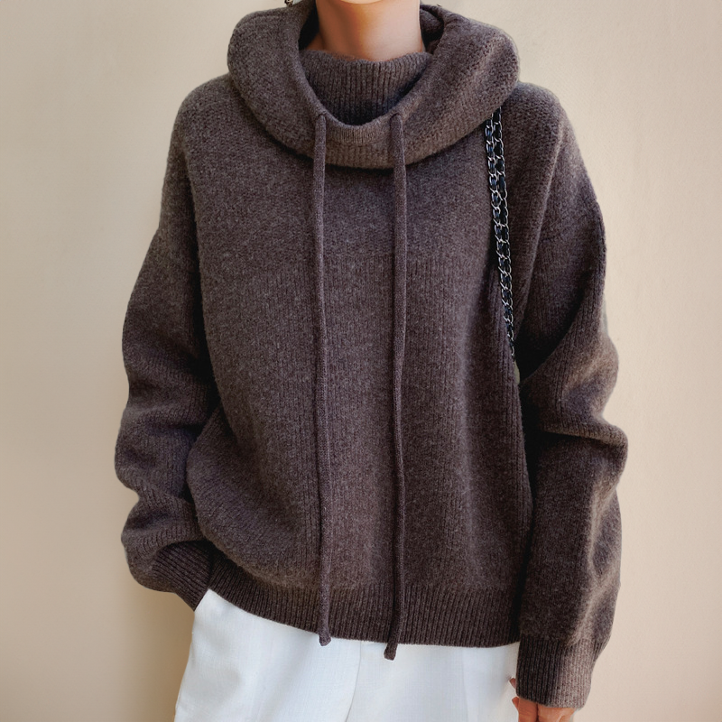 Amanda | Cozy Hooded Pullover Style