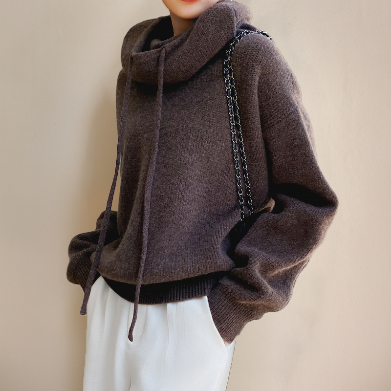 Amanda | Cozy Hooded Pullover Style
