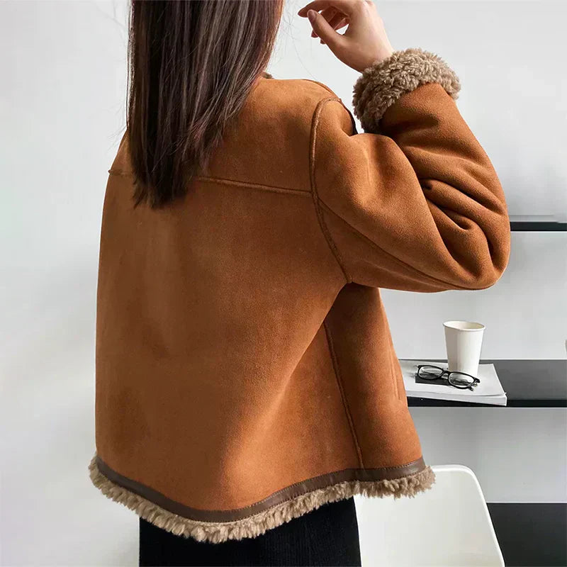Ivy | Buttoned Jacket